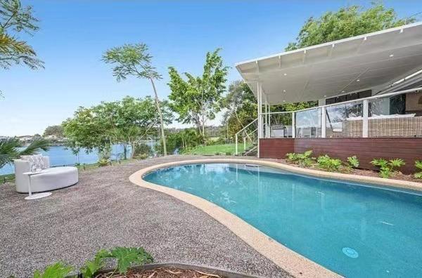 Unbeatable Riverfront Luxury Style House Villa